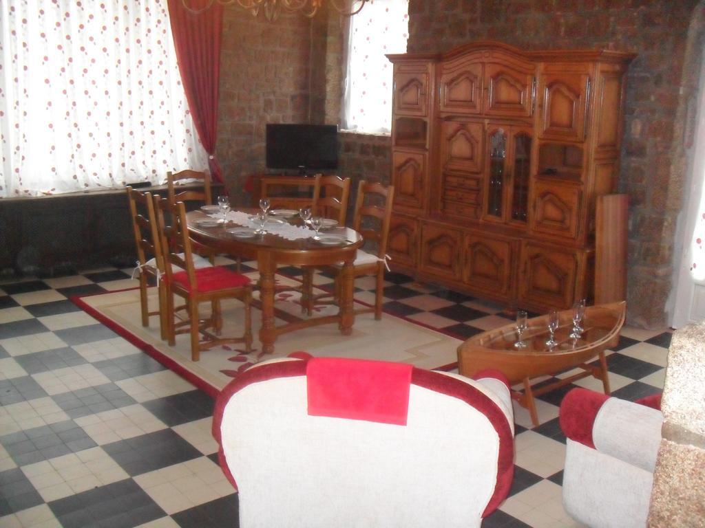 Gite De Peche Saint-Ellier-du-Maine Habitación foto