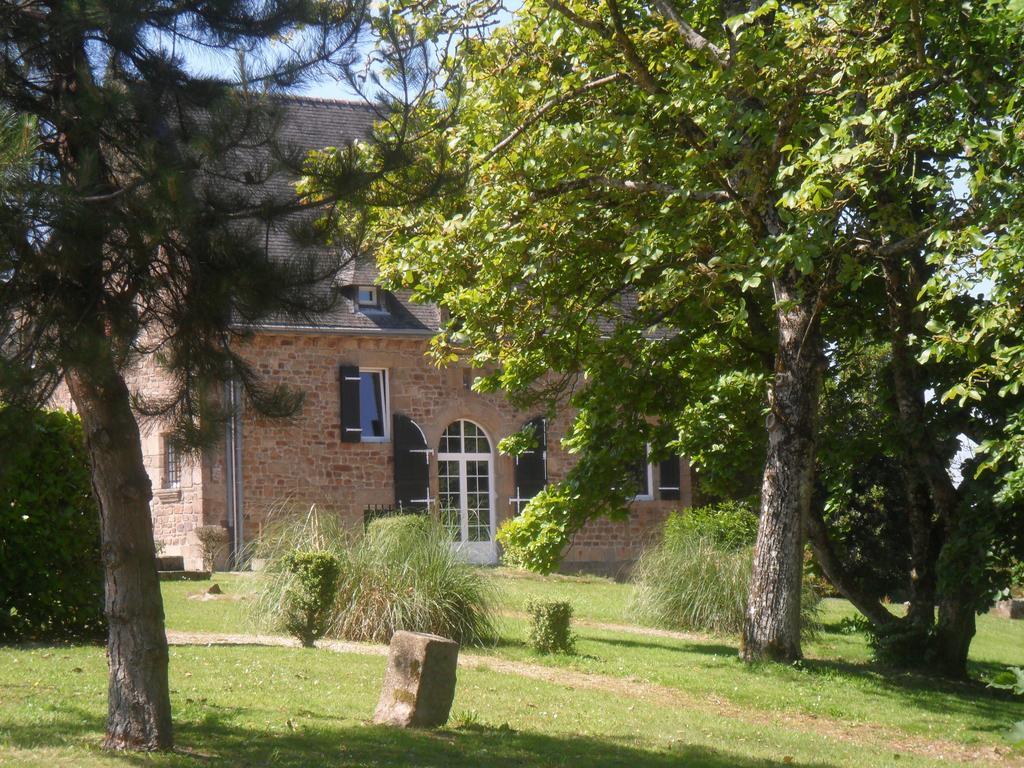 Gite De Peche Saint-Ellier-du-Maine Habitación foto